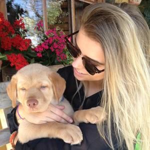 Meet your Posher, Maria fernanda